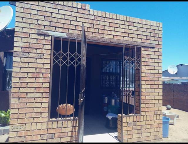 2 BEDROOM HOUSE FOR SALE IN WALKERVILLE CENTRAL